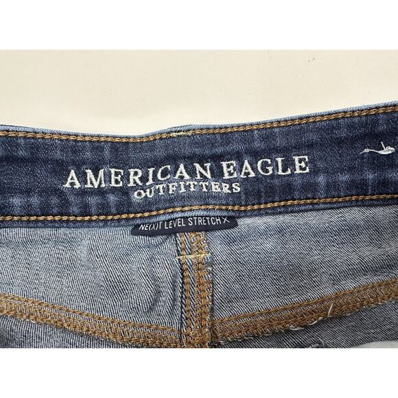 Womens American Eagle Jean Shorts Size 2 Stretch Midi Denim Cut -Off - Picture 3 of 11